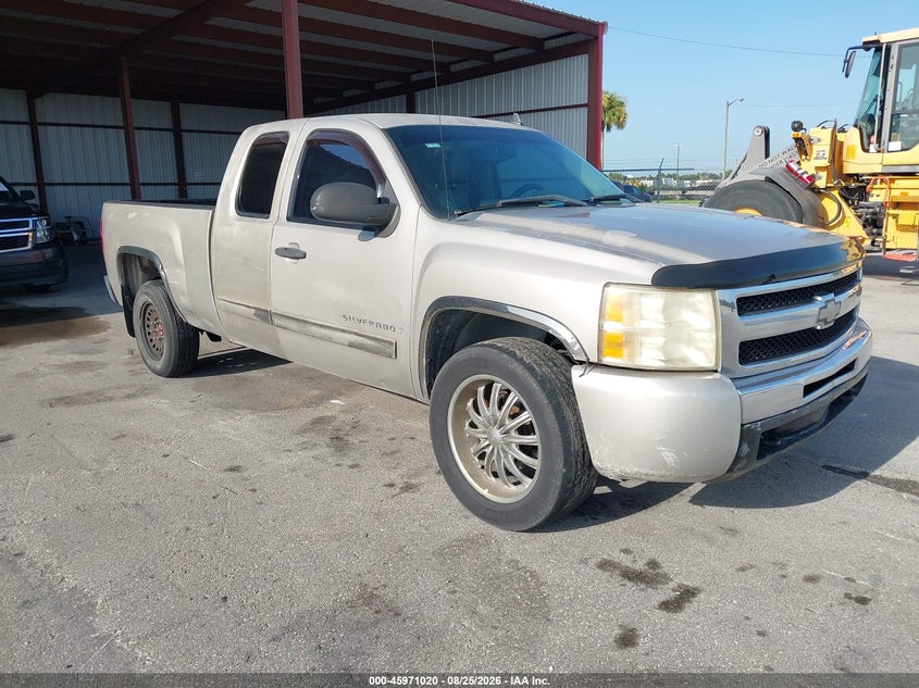 Photo of the 2009 CHEVROLET SILVERADO 1500 LT