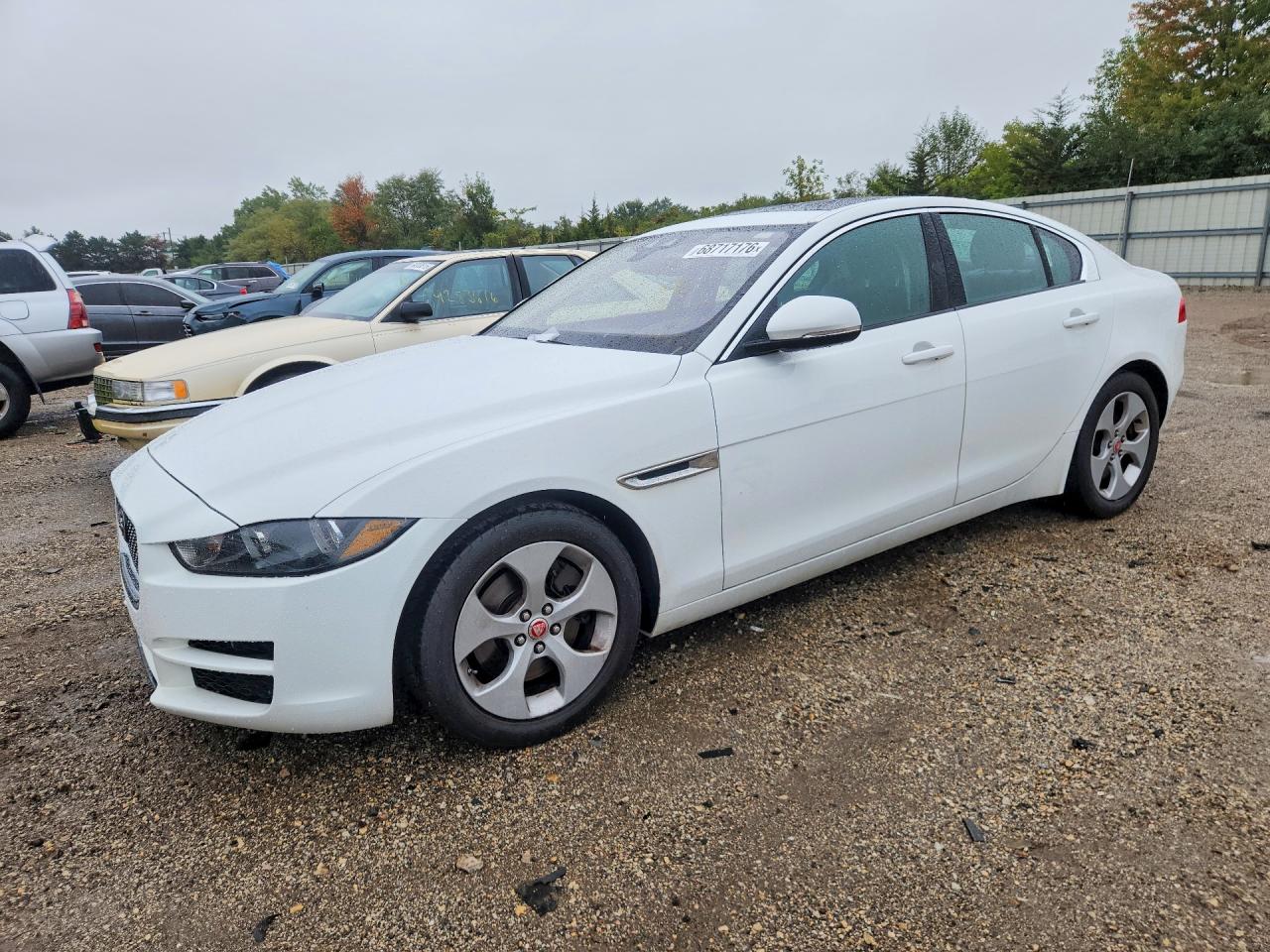 Photo of the 2018 JAGUAR XE