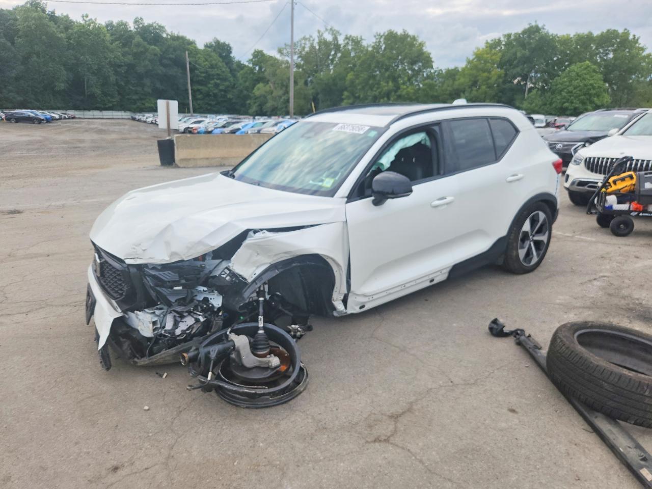 Photo of the 2026 VOLVO XC40 PLUS