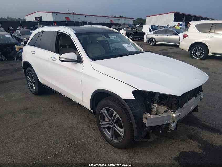 Photo of the 2018 MERCEDES-BENZ GLC 300