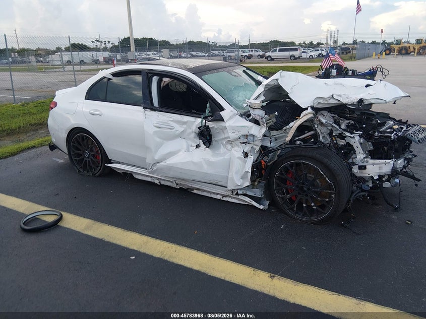 Photo of the 2026 MERCEDES-BENZ AMG C 63 S E PERFORMANCE
