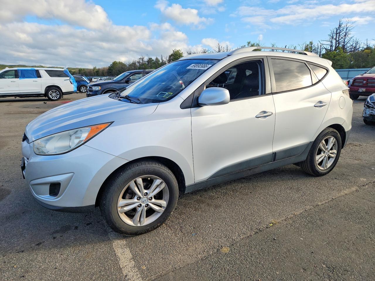 Photo of the 2011 HYUNDAI TUCSON GLS