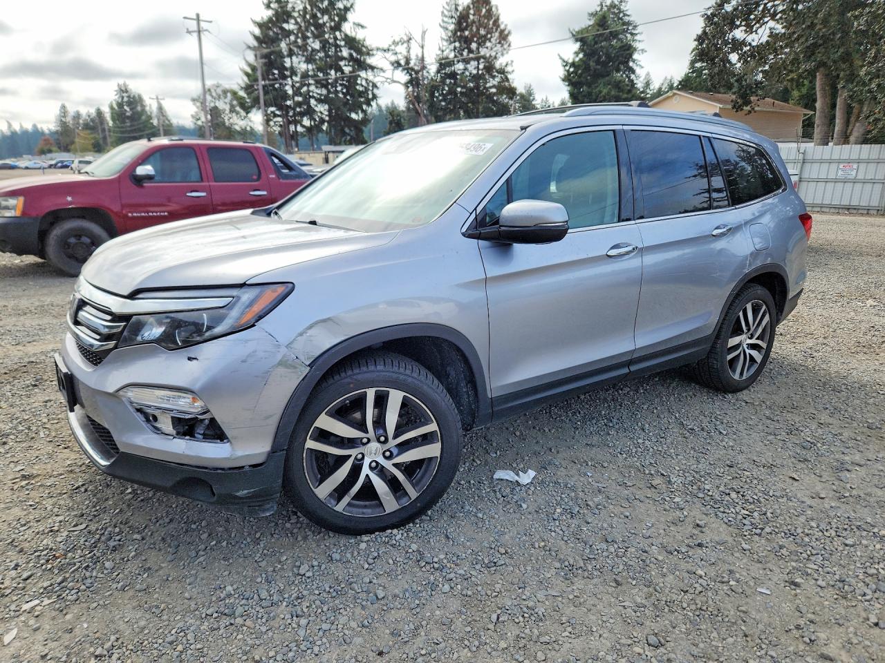 Photo of the 2016 HONDA PILOT TOURING