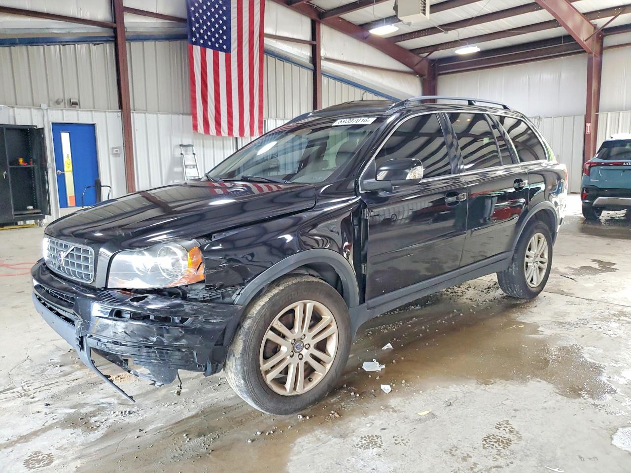 Photo of the 2010 VOLVO XC90 3.2