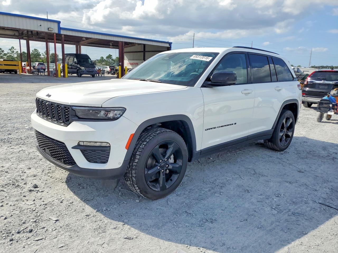 Photo of the 2023 JEEP GRAND CHEROKEE LIMITED