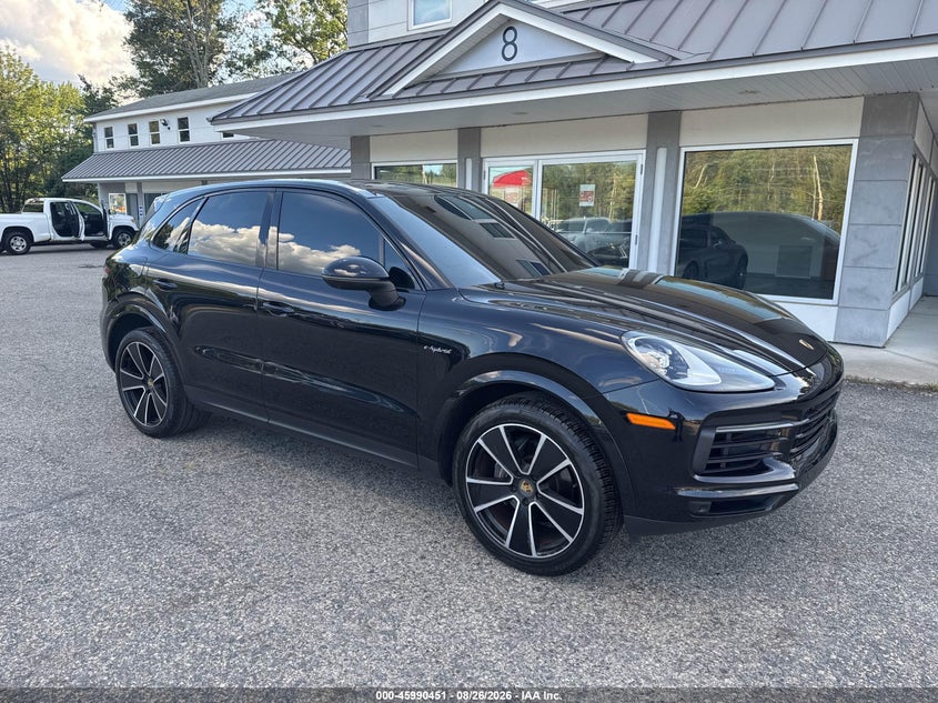 Photo of the 2019 PORSCHE CAYENNE SE HYBRID