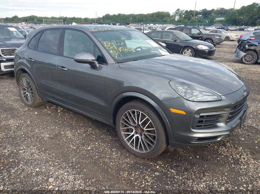 Photo of the 2021 PORSCHE CAYENNE