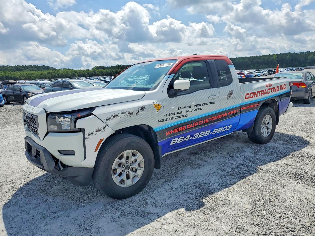 Photo of the 2024 NISSAN FRONTIER SV