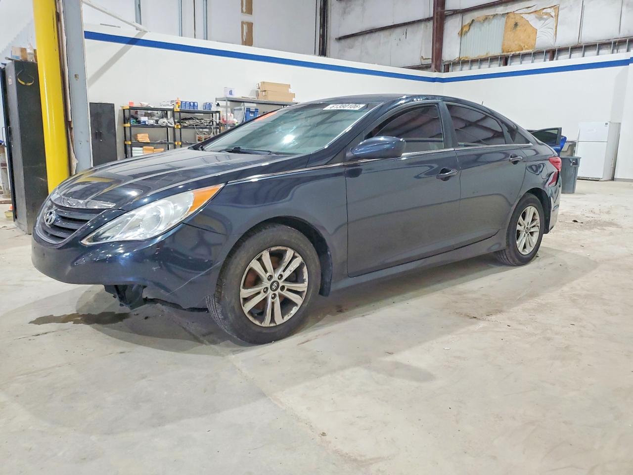 Photo of the 2014 HYUNDAI SONATA GLS