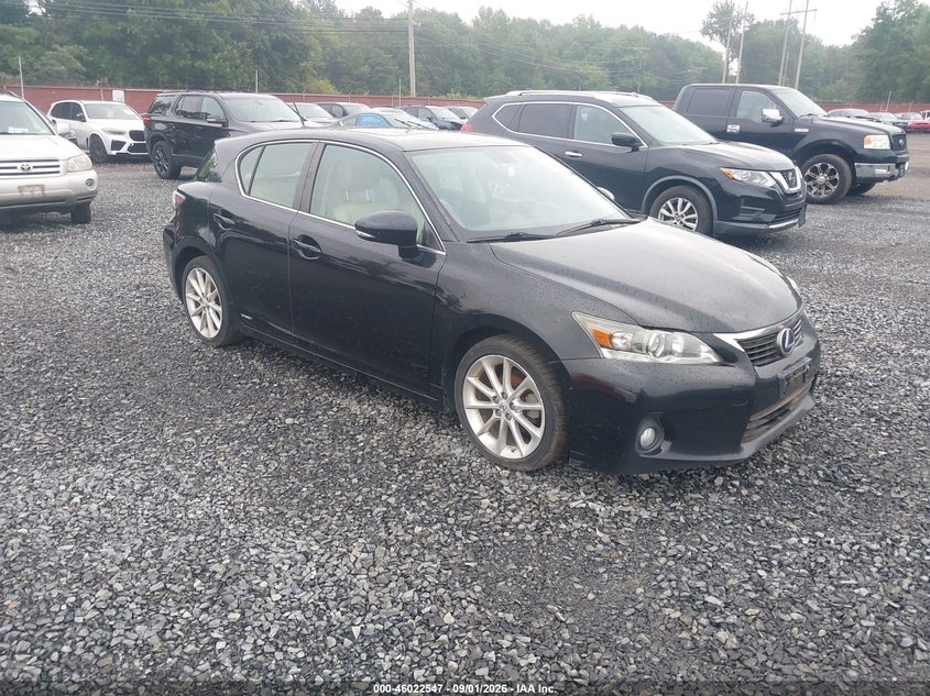 Photo of the 2013 LEXUS CT 200H