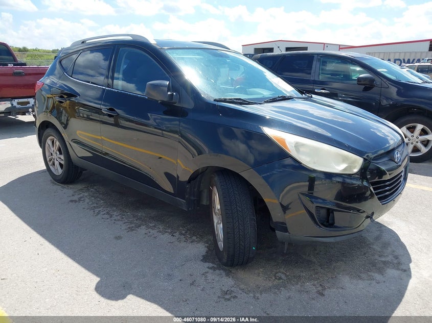 Photo of the 2010 HYUNDAI TUCSON GLS
