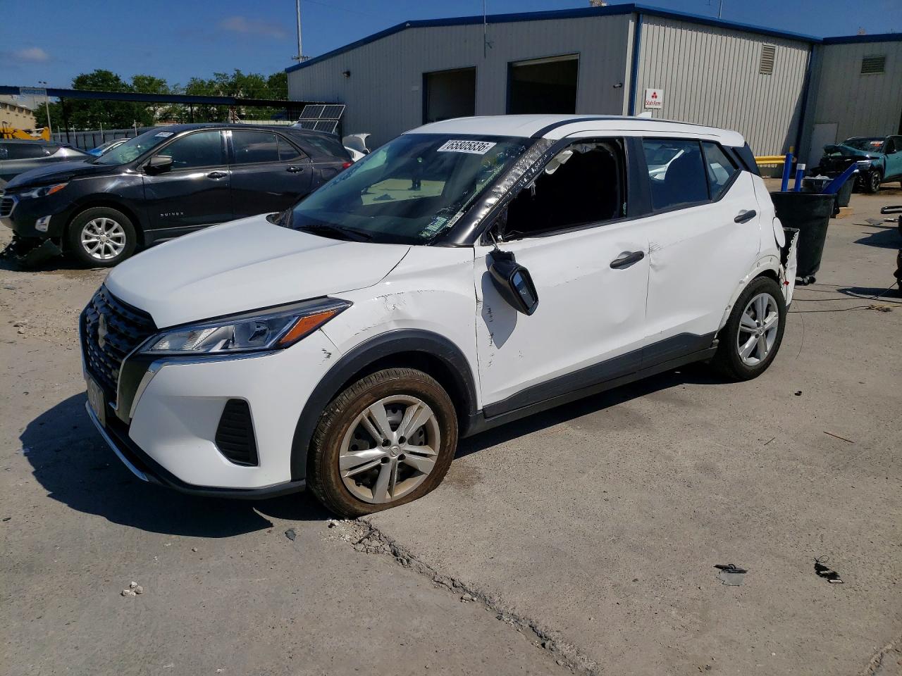 Photo of the 2023 NISSAN KICKS S