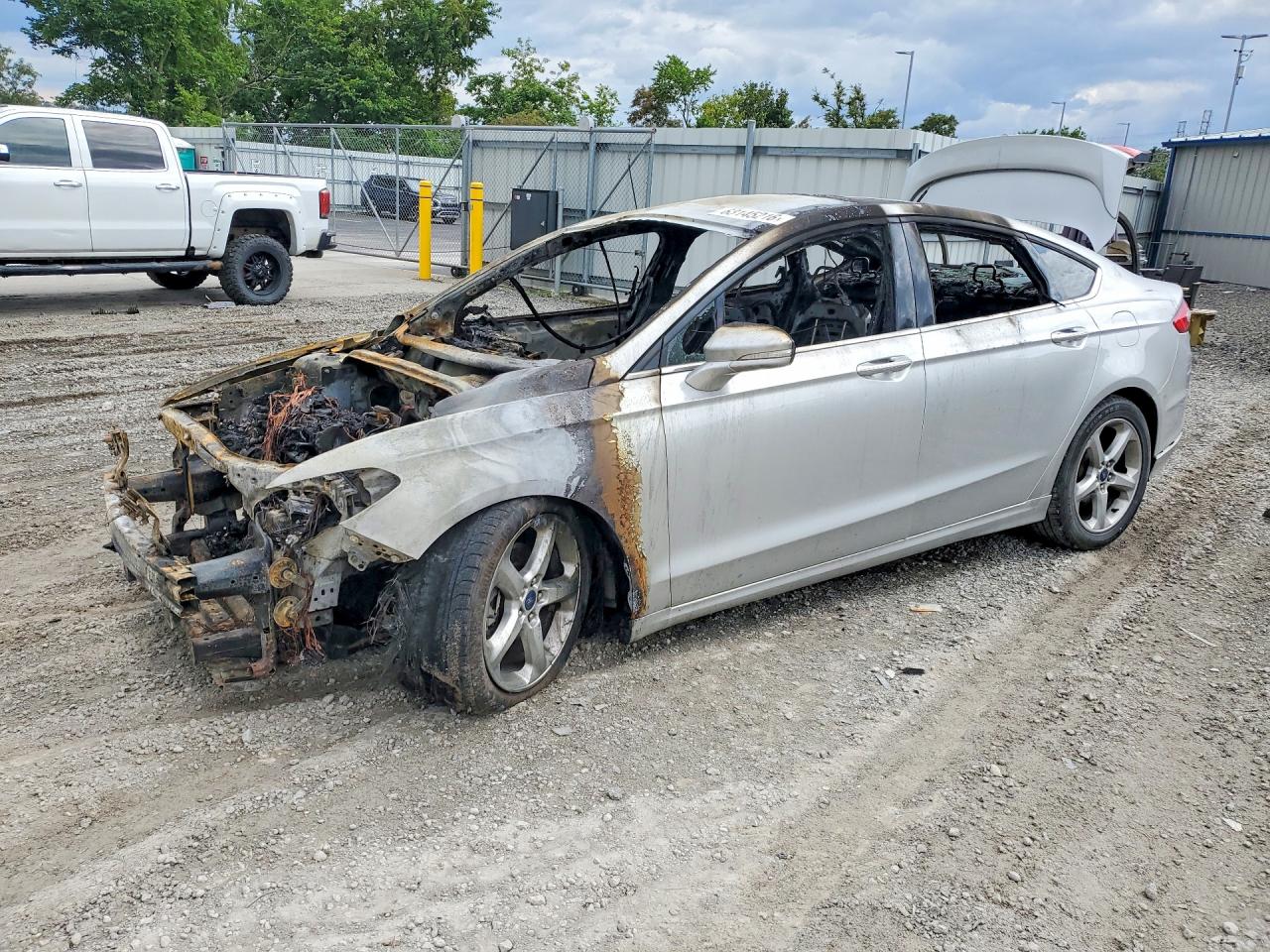 Photo of the 2016 FORD FUSION SE