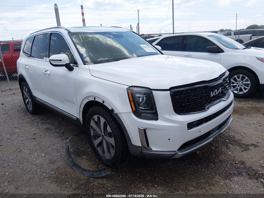 Photo of the 2020 KIA TELLURIDE S