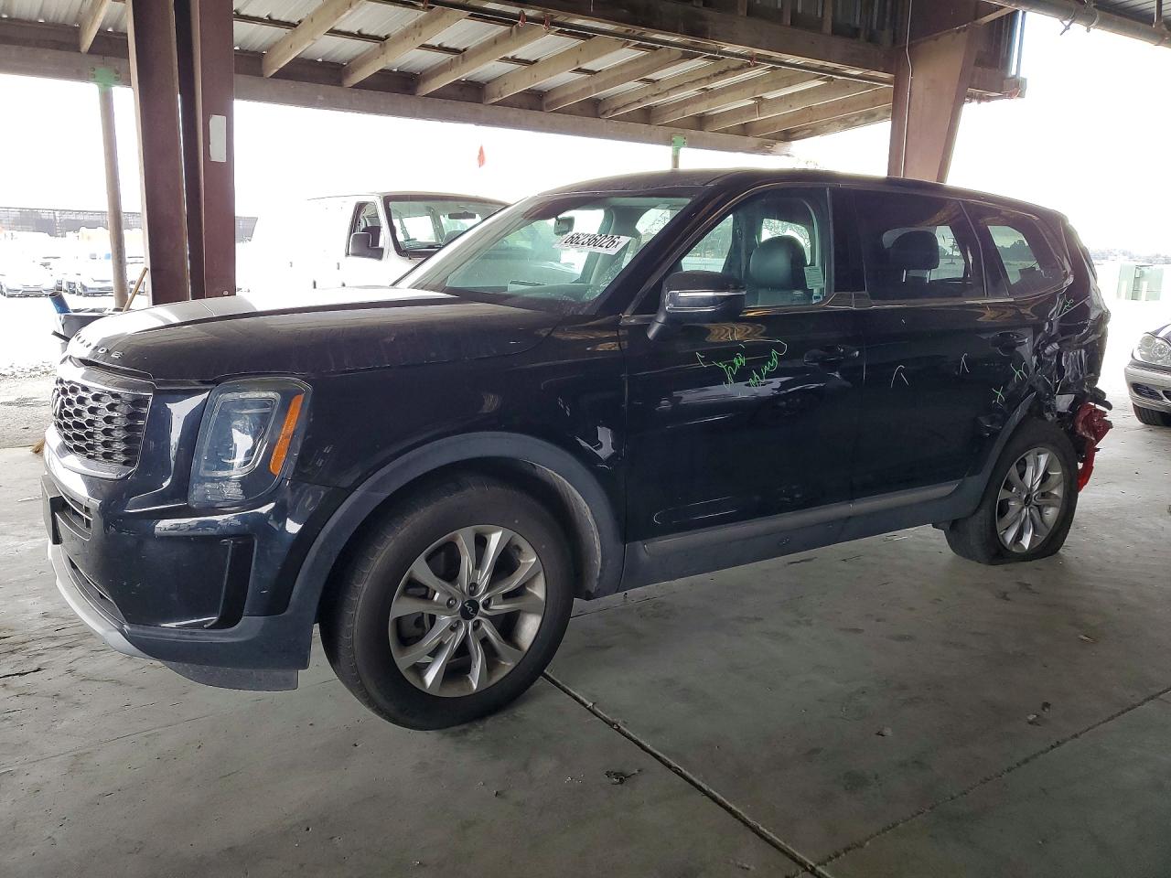 Photo of the 2022 KIA TELLURIDE LX