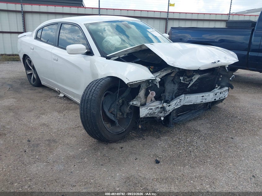 Photo of the 2017 DODGE CHARGER SE RWD