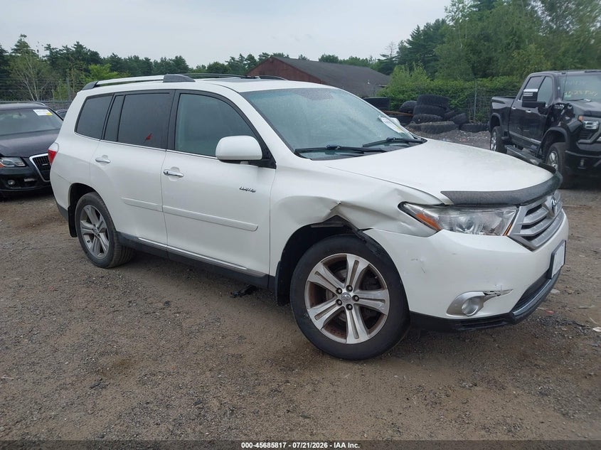 Photo of the 2013 TOYOTA HIGHLANDER LIMITED V6
