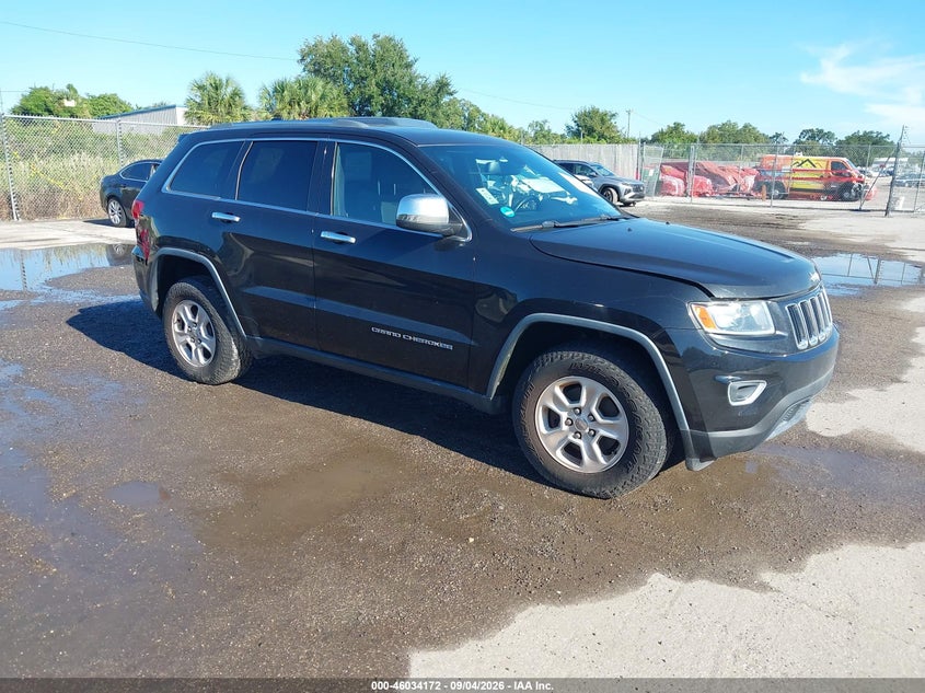 Photo of the 2015 JEEP GRAND CHEROKEE LAREDO