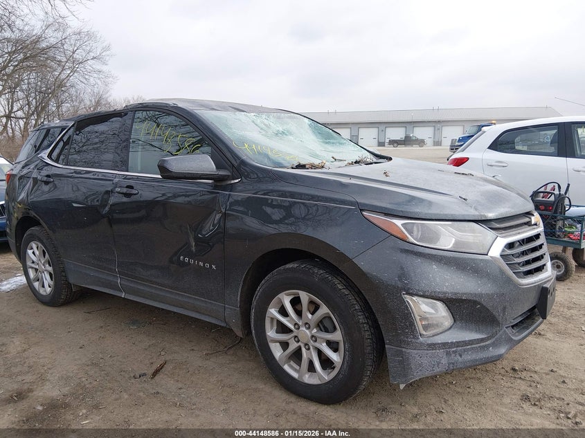 Photo of the 2020 CHEVROLET EQUINOX FWD 2FL