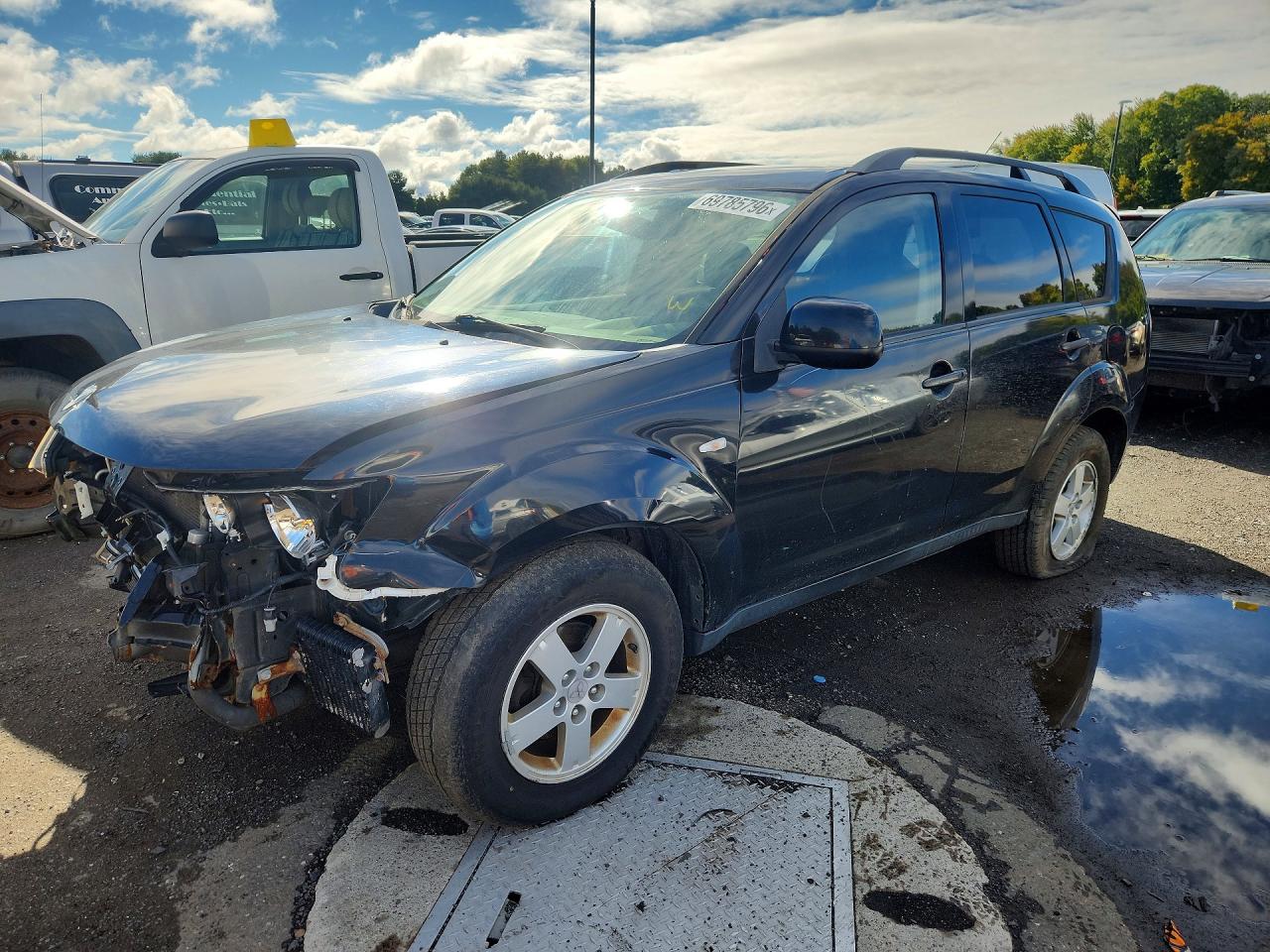 Photo of the 2007 MITSUBISHI OUTLANDER LS