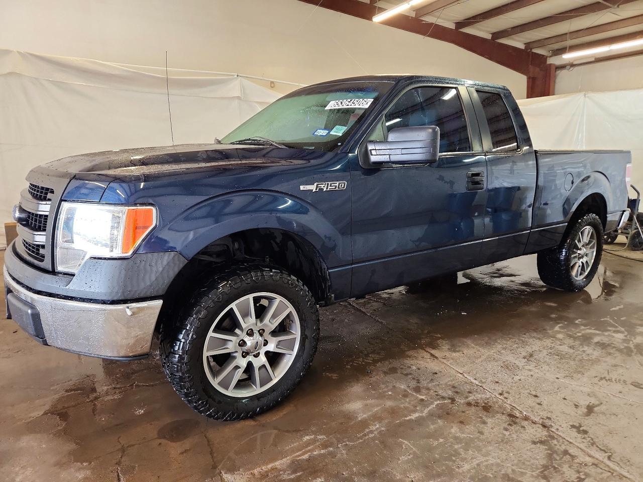 Photo of the 2013 FORD F150 SUPER CAB