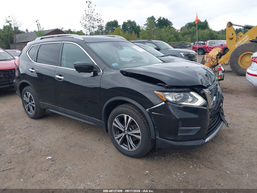 Photo of the 2019 NISSAN ROGUE SV