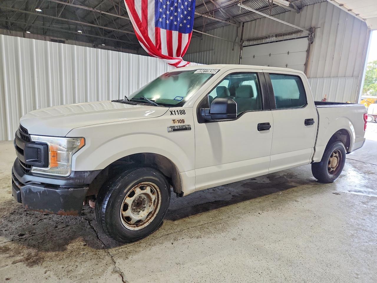 Photo of the 2018 FORD F150 SUPERCREW
