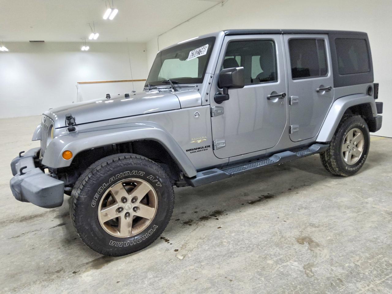 Photo of the 2015 JEEP WRANGLER UNLIMITED SAHARA
