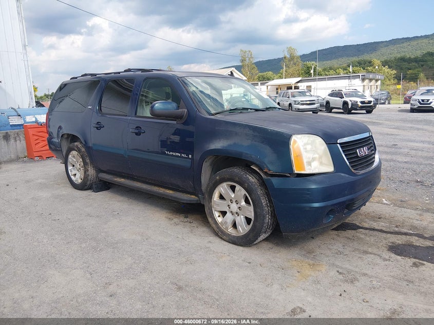Photo of the 2007 GMC YUKON XL 1500 SLT