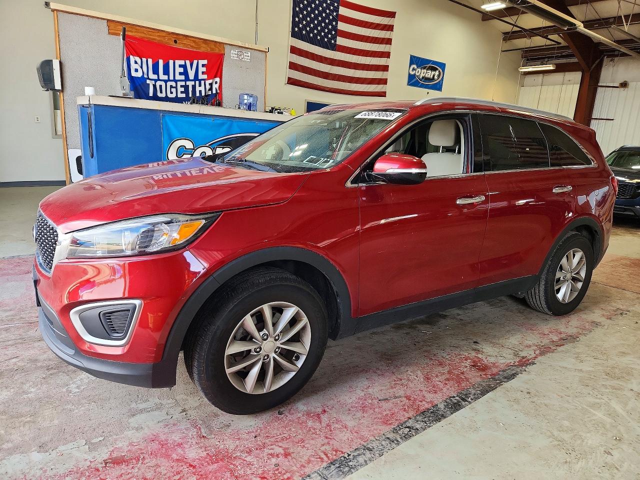 Photo of the 2016 KIA SORENTO LX
