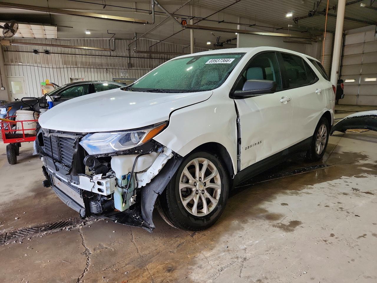 Photo of the 2020 CHEVROLET EQUINOX LS