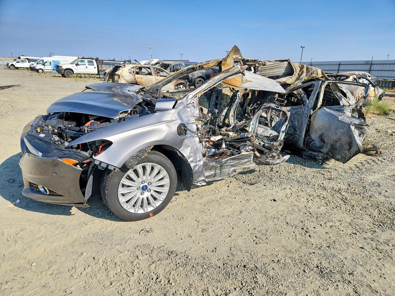 Photo of the 2014 FORD FUSION TITANIUM PHEV