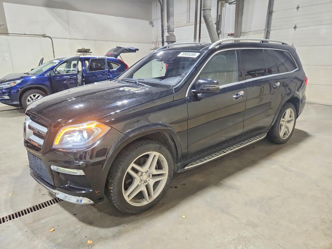Photo of the 2014 MERCEDES-BENZ GL 550 4MATIC