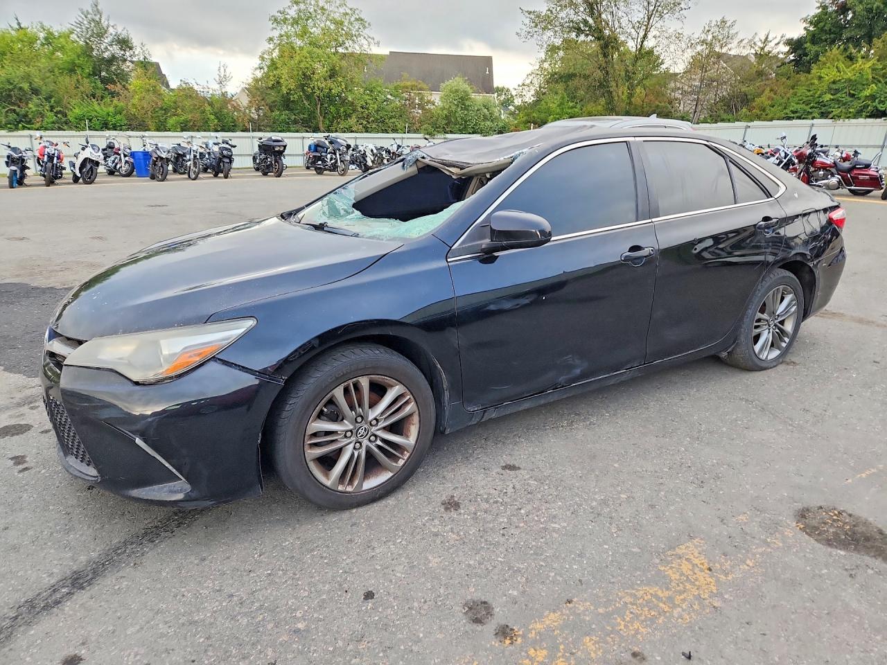 Photo of the 2017 TOYOTA CAMRY SE