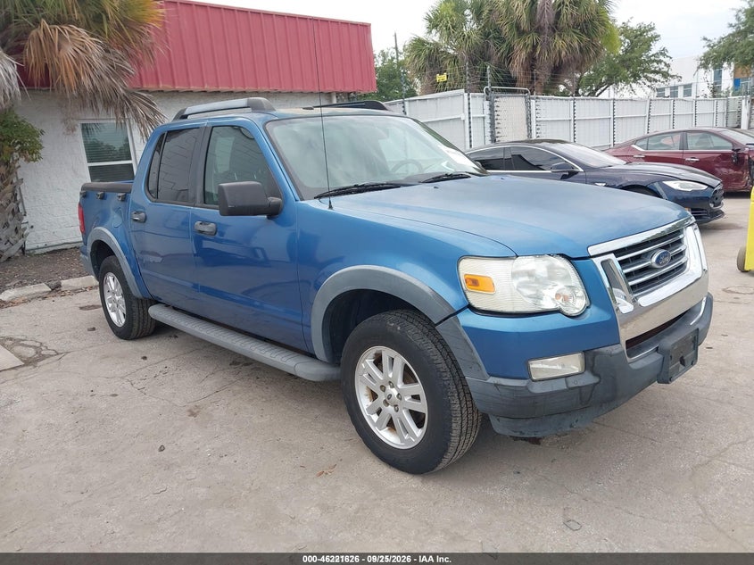 Photo of the 2009 FORD EXPLORER SPORT TRAC XLT
