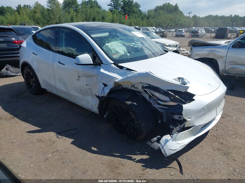 Photo of the 2023 TESLA MODEL Y AWD/LONG RANGE DUAL MOTOR ALL-WHEEL DRIVE