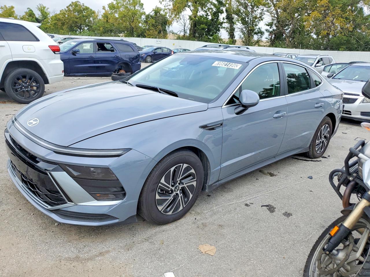 Photo of the 2026 HYUNDAI SONATA HYBRID BLUE