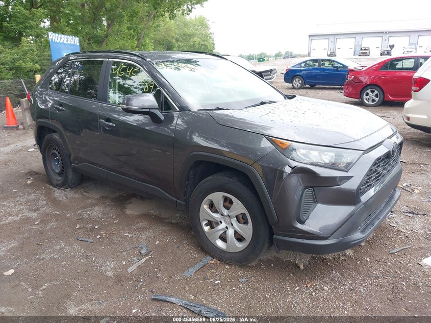 Photo of the 2019 TOYOTA RAV4 LE