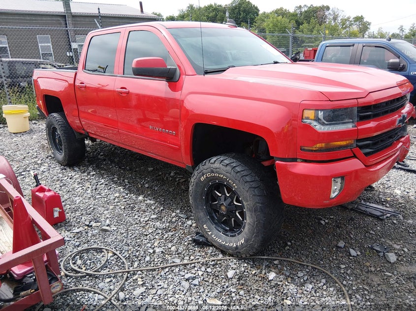 Photo of the 2018 CHEVROLET SILVERADO 1500 2LT