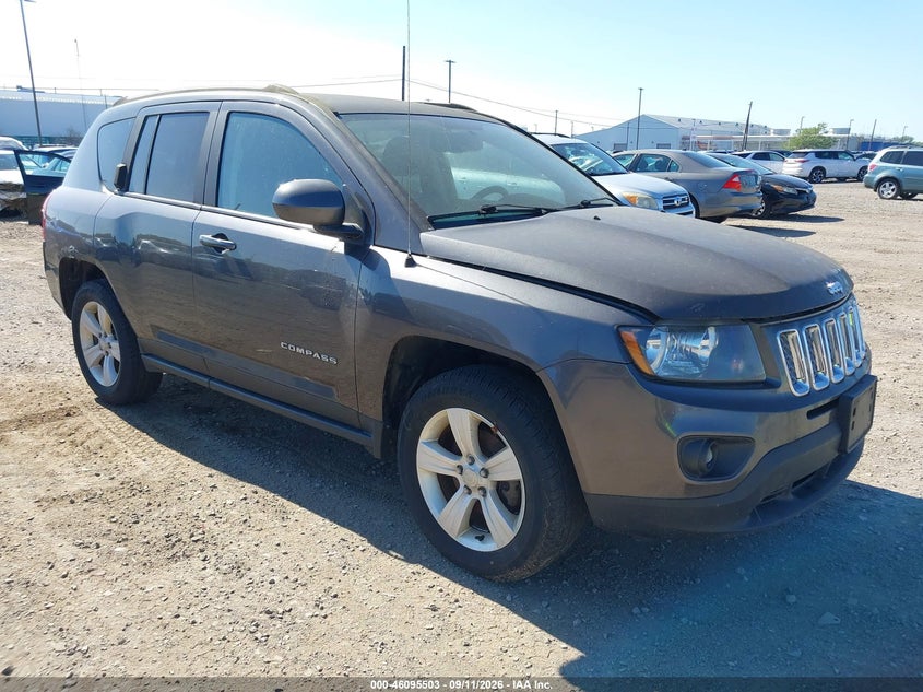 Photo of the 2017 JEEP COMPASS LATITUDE 4X4