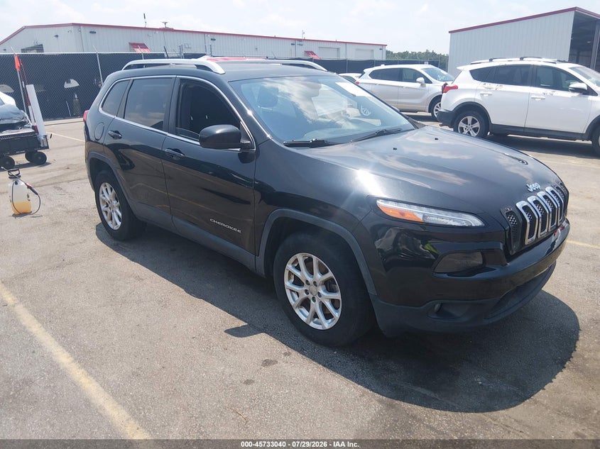 Photo of the 2015 JEEP CHEROKEE LATITUDE