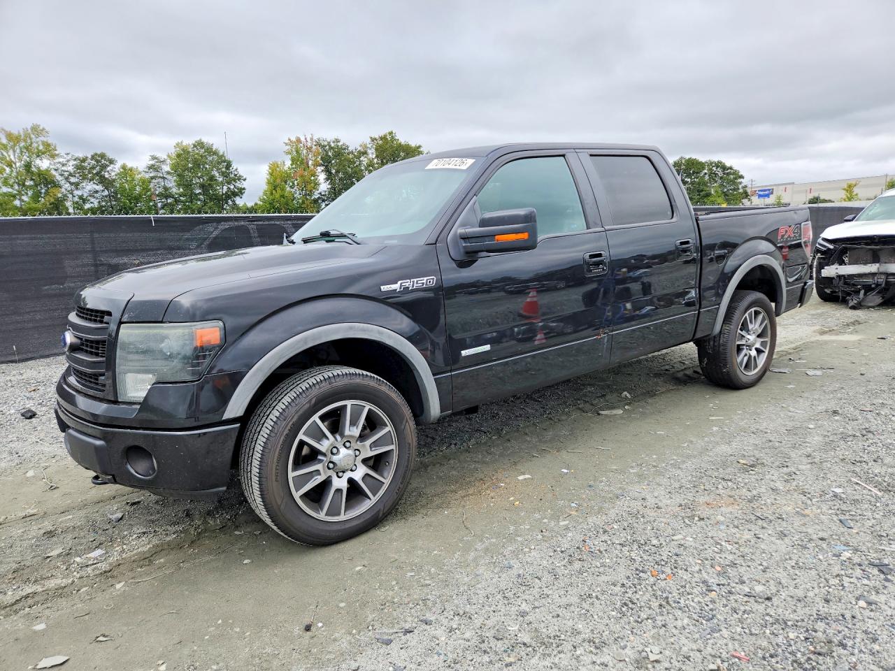 Photo of the 2014 FORD F150 SUPERCREW