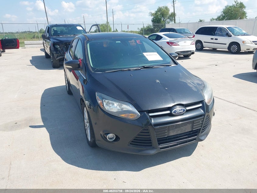 Photo of the 2012 FORD FOCUS TITANIUM