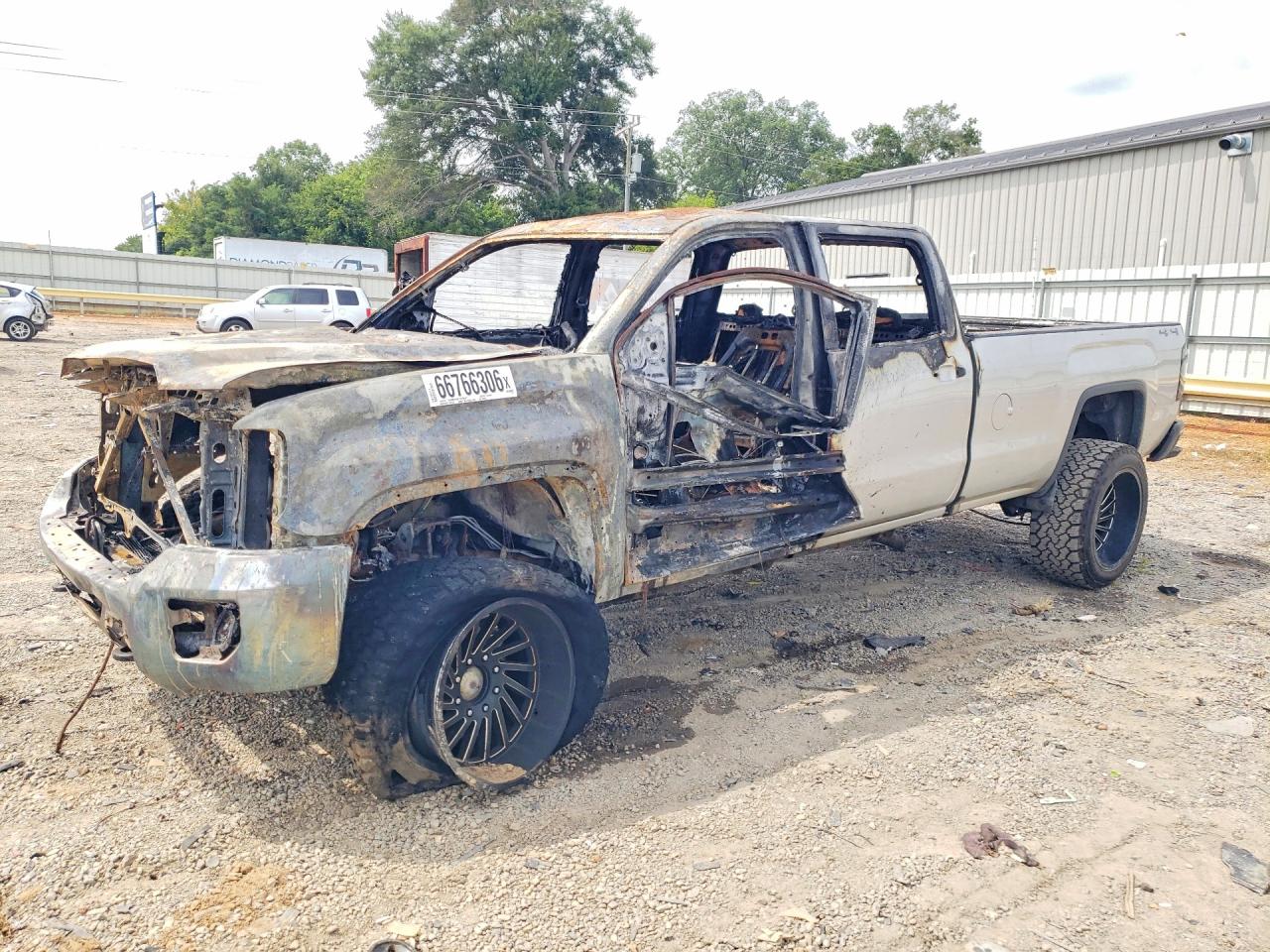 Photo of the 2015 GMC SIERRA K2500 HEAVY DUTY