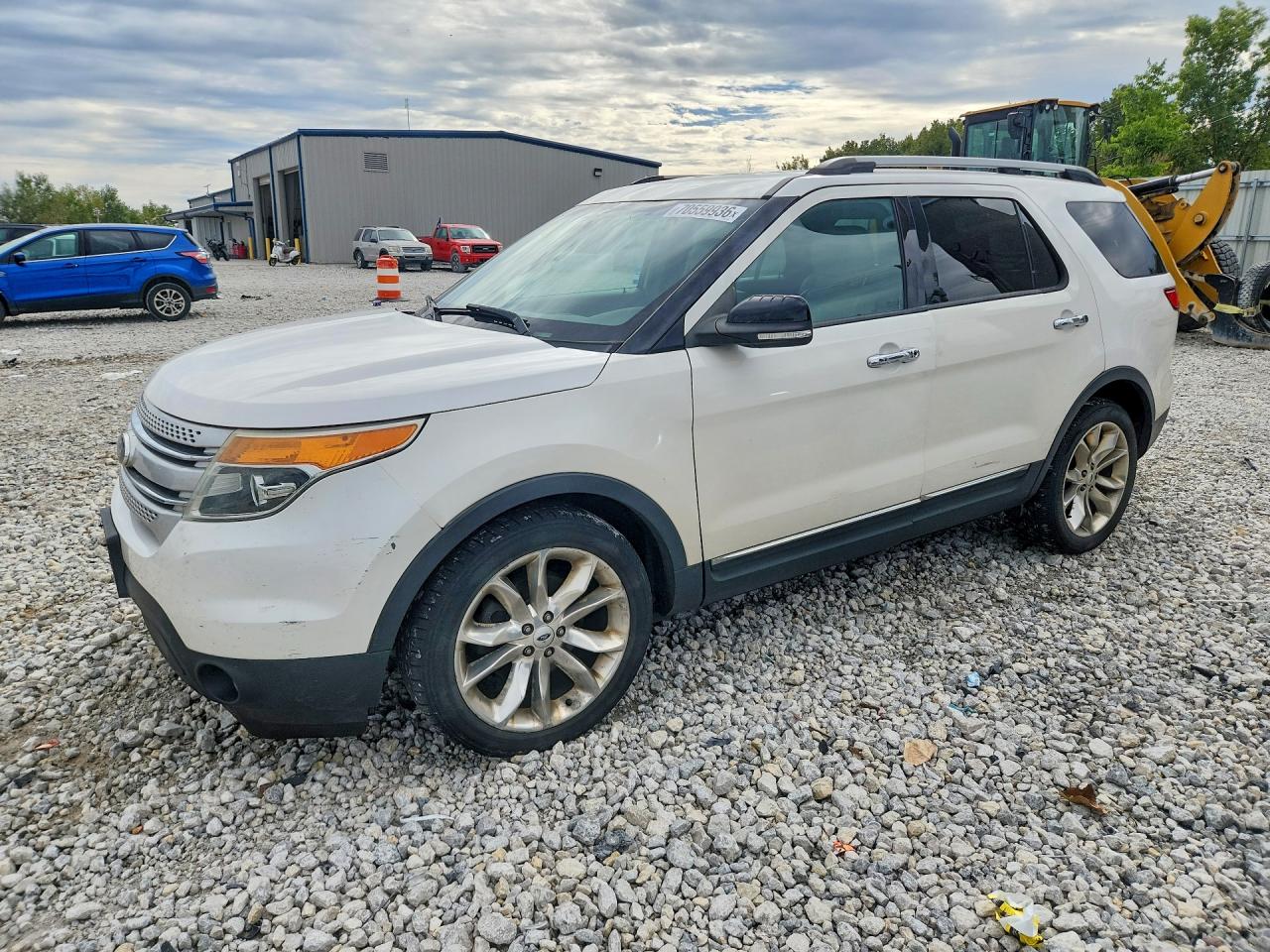 Photo of the 2012 FORD EXPLORER XLT
