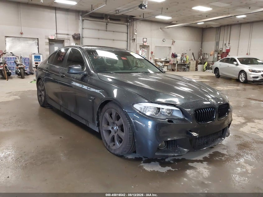 Photo of the 2011 BMW 5 SERIES 550I XDRIVE XDRIVE