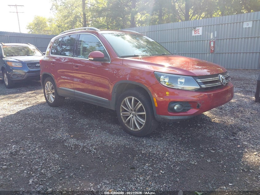 Photo of the 2012 VOLKSWAGEN TIGUAN SE