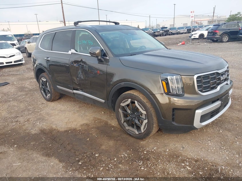 Photo of the 2024 KIA TELLURIDE S