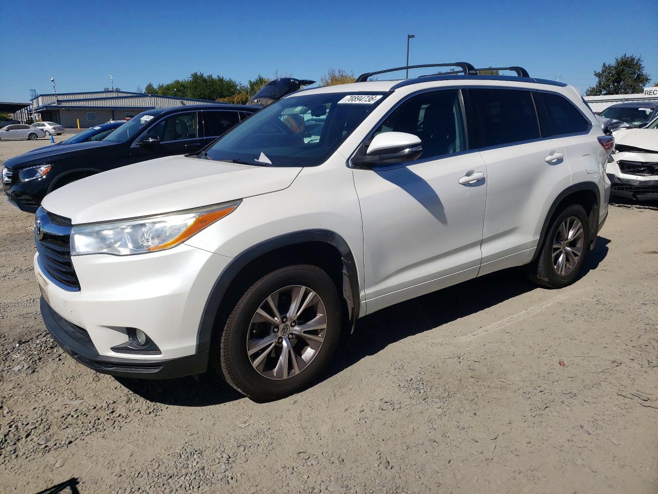 Photo of the 2014 TOYOTA HIGHLANDER XLE