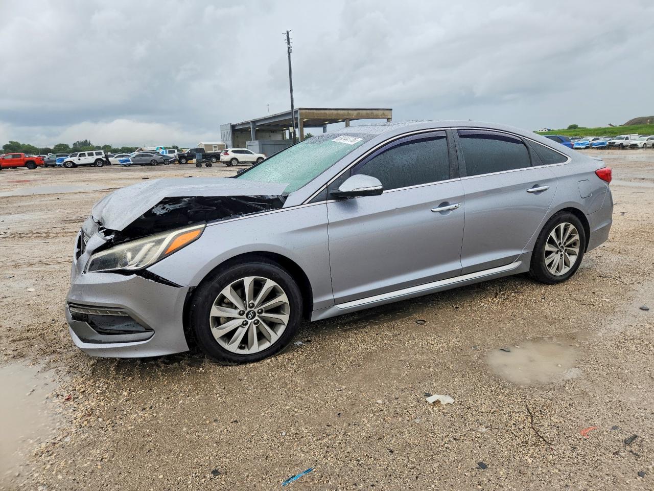 Photo of the 2017 HYUNDAI SONATA SPORT